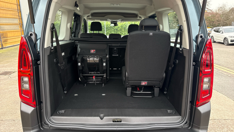 Citroen Berlingo 100kW Plus XL 52kWh 5dr Auto [7 Seat] Electric Estate